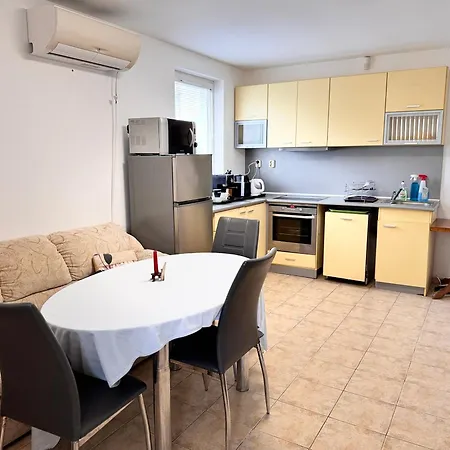 Complex Sea & Sky Next To The ! *