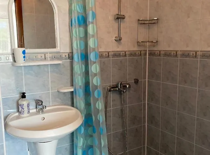 Complex Sea & Sky Next To The ! *