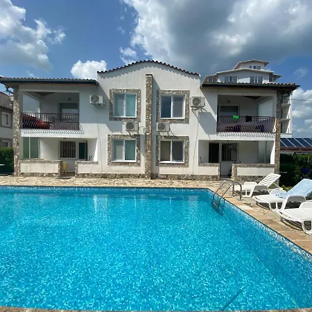 Villa Complex Sea & Sky Next To The ! Kranevo