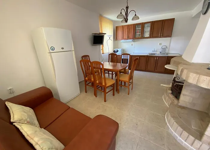 Complex Sea & Sky Next To The ! Willa *