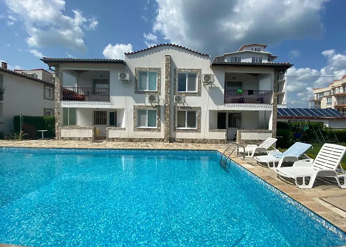 Vila Complex Sea & Sky Next To The ! Kranevo